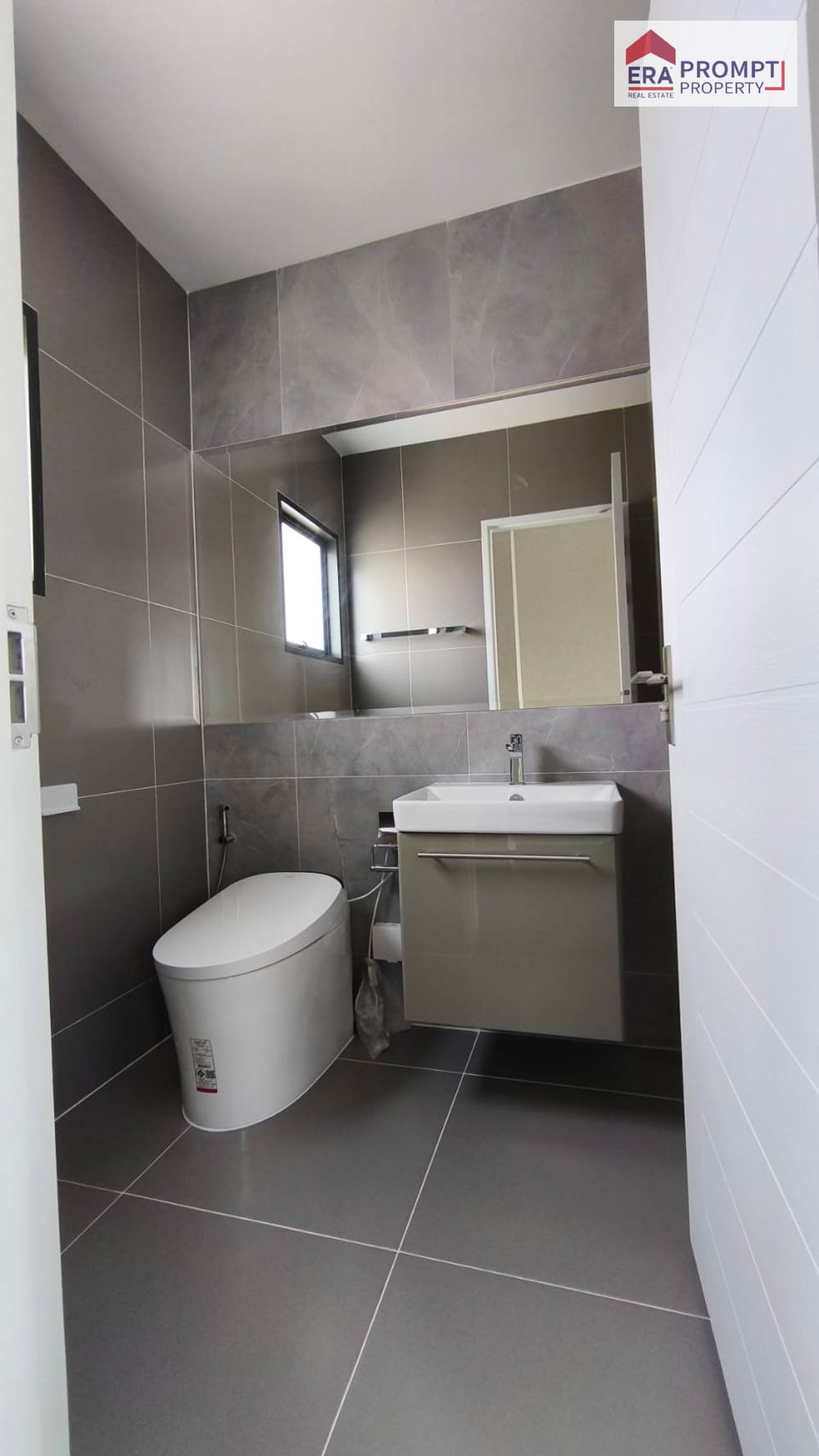 Продаю 4-к. дом, 180м², 2/2 эт. ЖК Bangkok Boulevard Ramkhamhaeng-Wongwaen 18