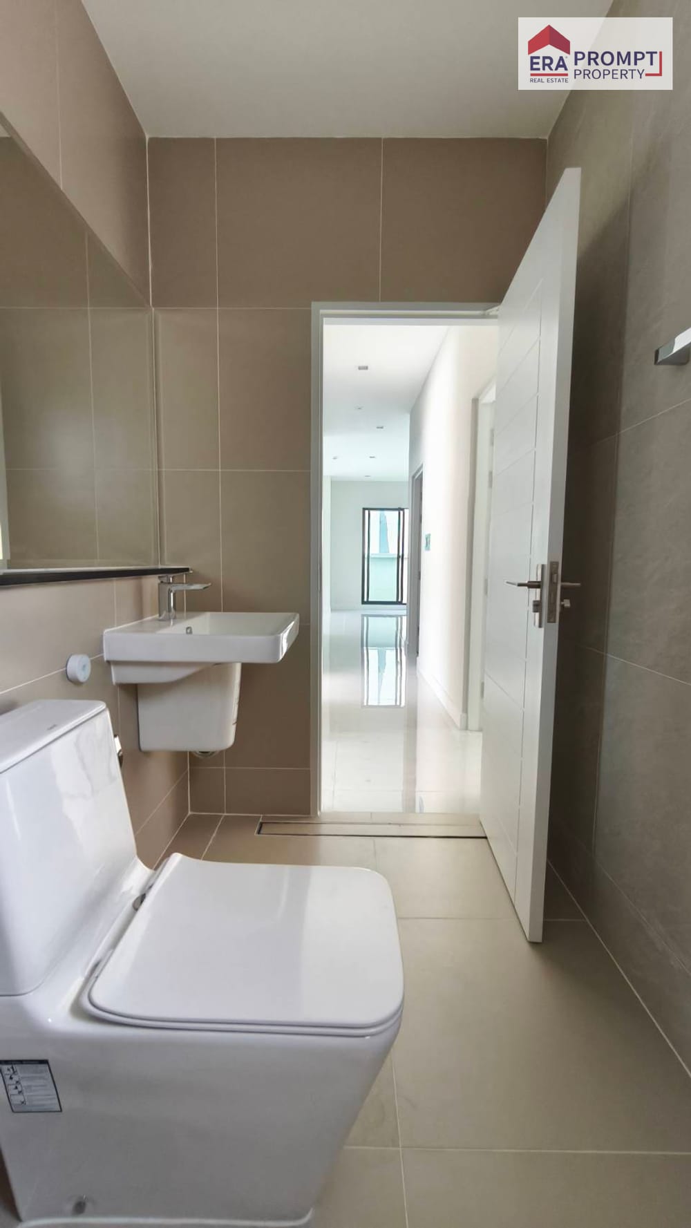Продаю 4-к. дом, 180м², 2/2 эт. ЖК Bangkok Boulevard Ramkhamhaeng-Wongwaen 19