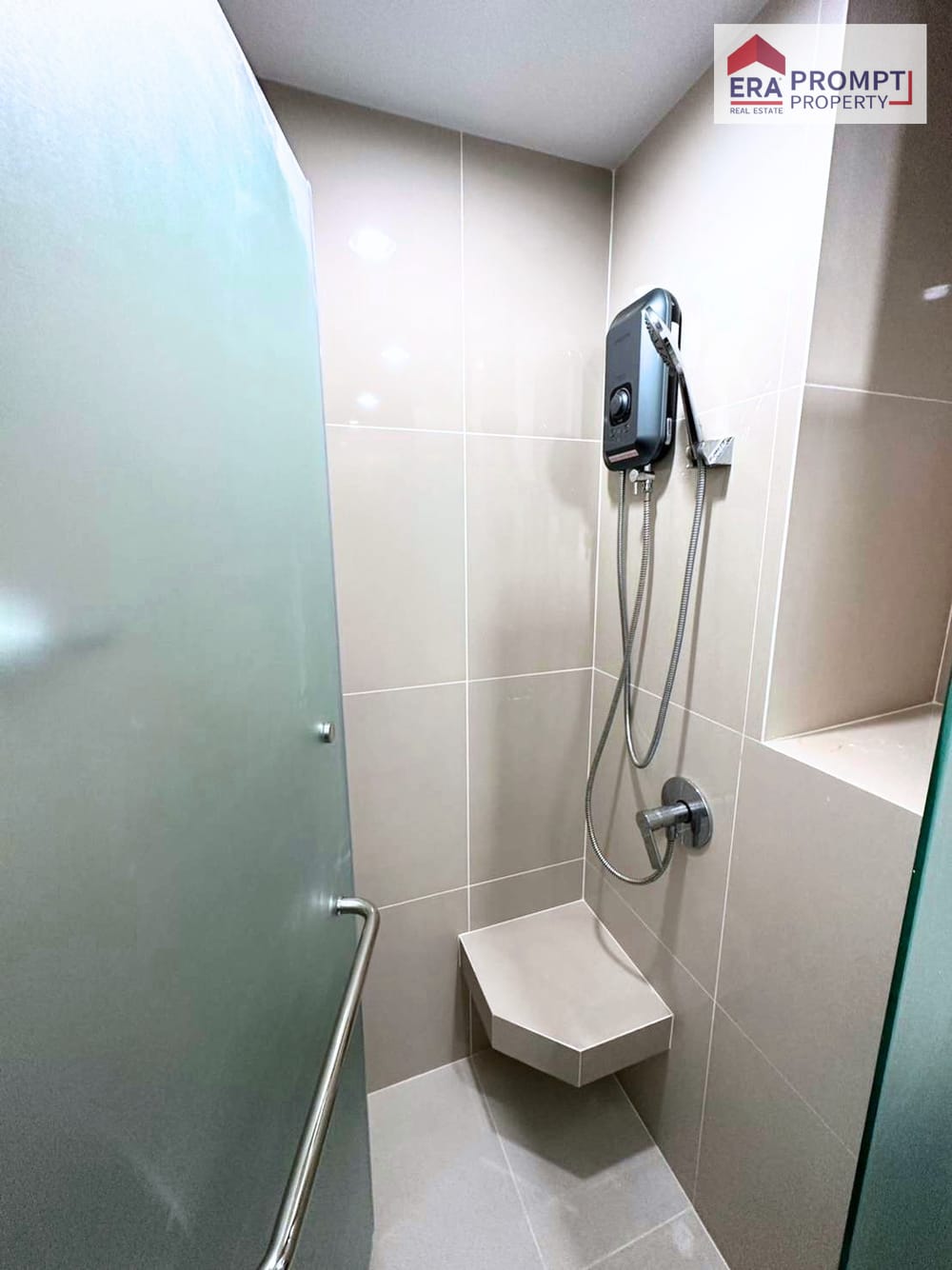 Продаю 1-к. апартаменты, 30м², 15/27 эт. в ЖК Niche Mono Ramkhamhaeng с арендатором 7