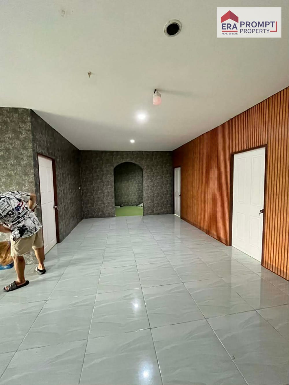 House for Sale in Phanat Nikhom, Chonburi | Large Land Plot at a Special Price Only THB 1.68 Million! 4