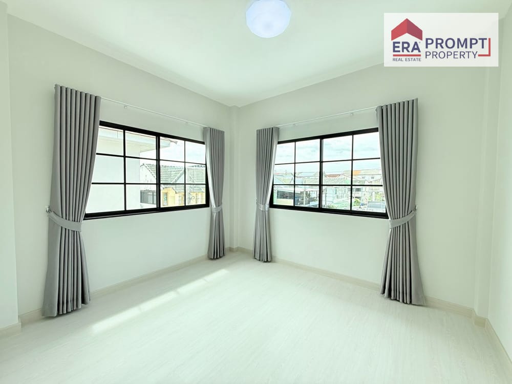 4-Bedroom House for Sale | Ratchaphruek Hathairat | Free Transfer Fees 11