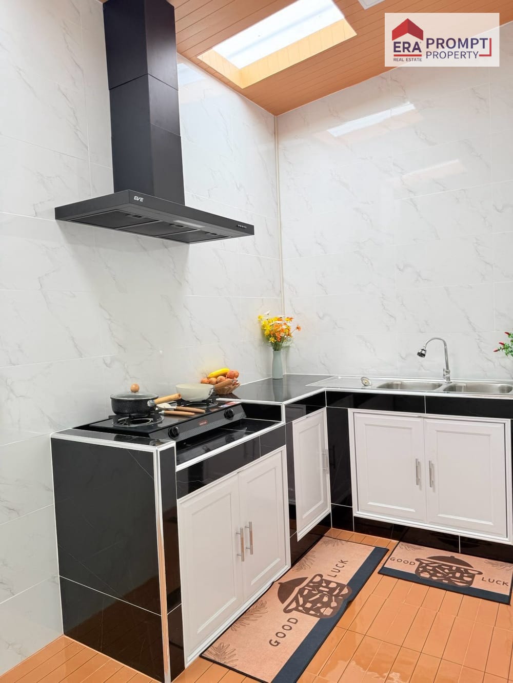 ขายทาวน์เฮาส์ 2 ชั้น หมู่บ้านจิรธร รามคำแหง 152 | ฟรีโอน 10