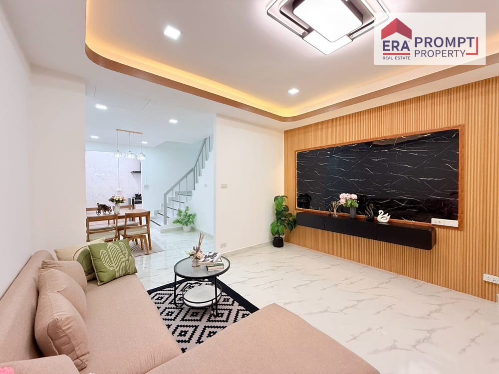 ขายทาวน์เฮาส์ 2 ชั้น หมู่บ้านจิรธร รามคำแหง 152 | ฟรีโอน 7