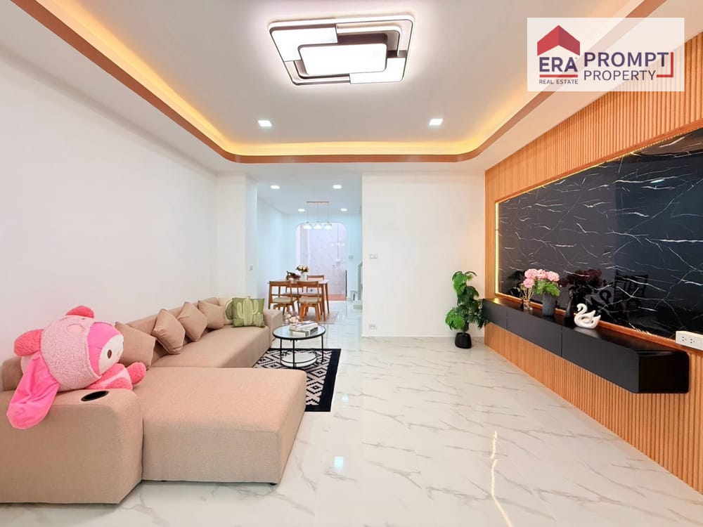 ขายทาวน์เฮาส์ 2 ชั้น หมู่บ้านจิรธร รามคำแหง 152 | ฟรีโอน 4