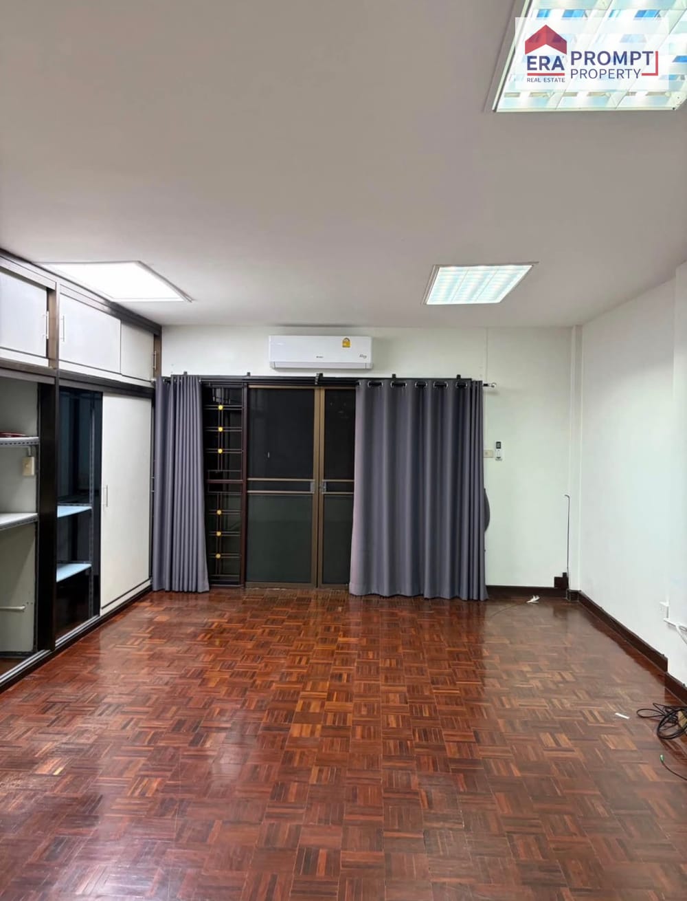 Сдам 4-к. помещение свободного назначения, 200м², 3/4 эт., ЖК Home Office Sukhumvit 93 1