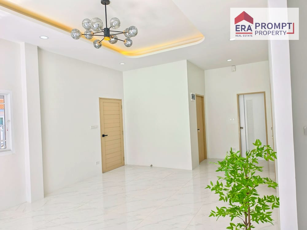  Urgent! Minimalist-Style Detached House with Spacious Living Area — Only THB 5.59 Million! 🎉 10