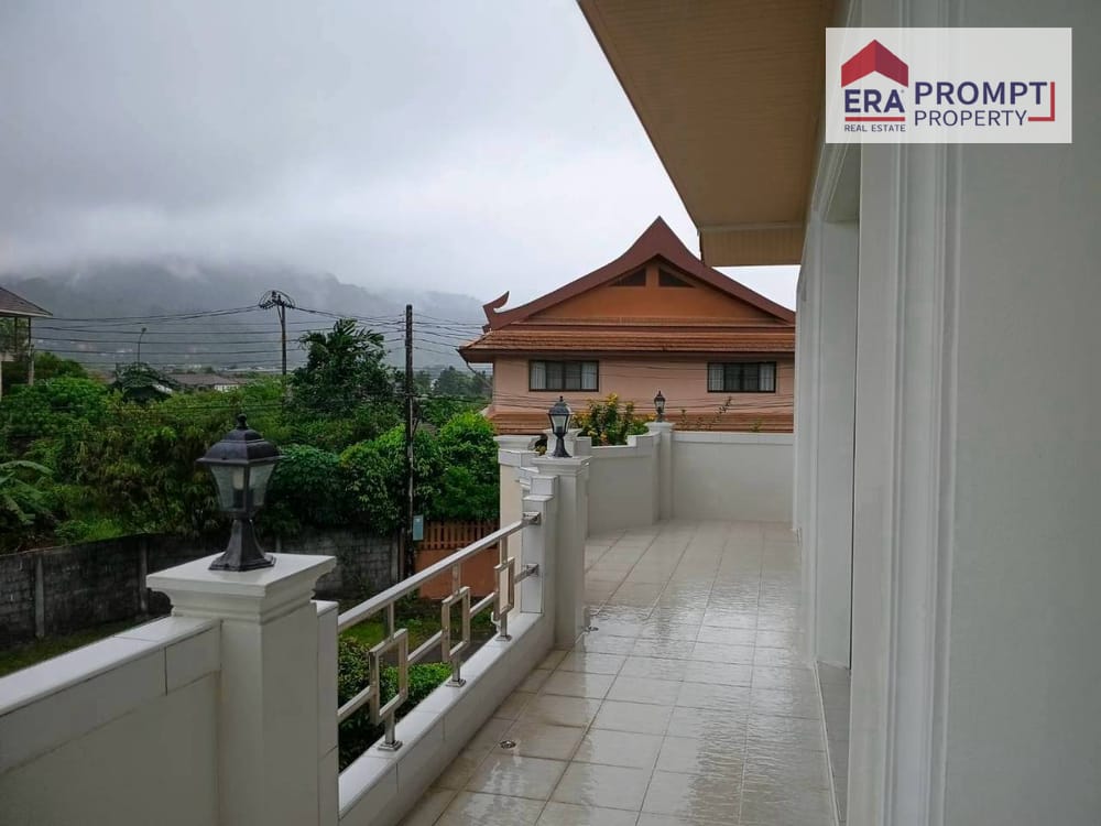 🏡 Stunning 2-Story European-Style Detached House for Sale! 12.5 Million ✨ 4