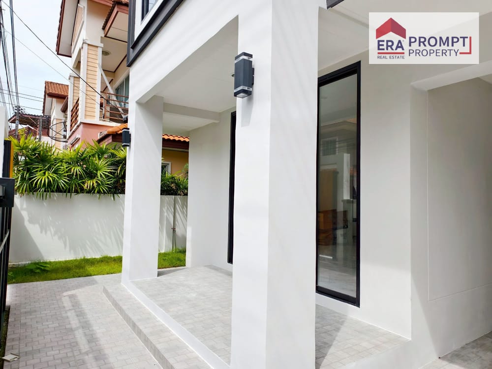 🏡✨ Beautiful Ready-to-Move-In Home! Just Bring Your Bags! Newly Renovated Minimalist Twin House 5.39 Million 7