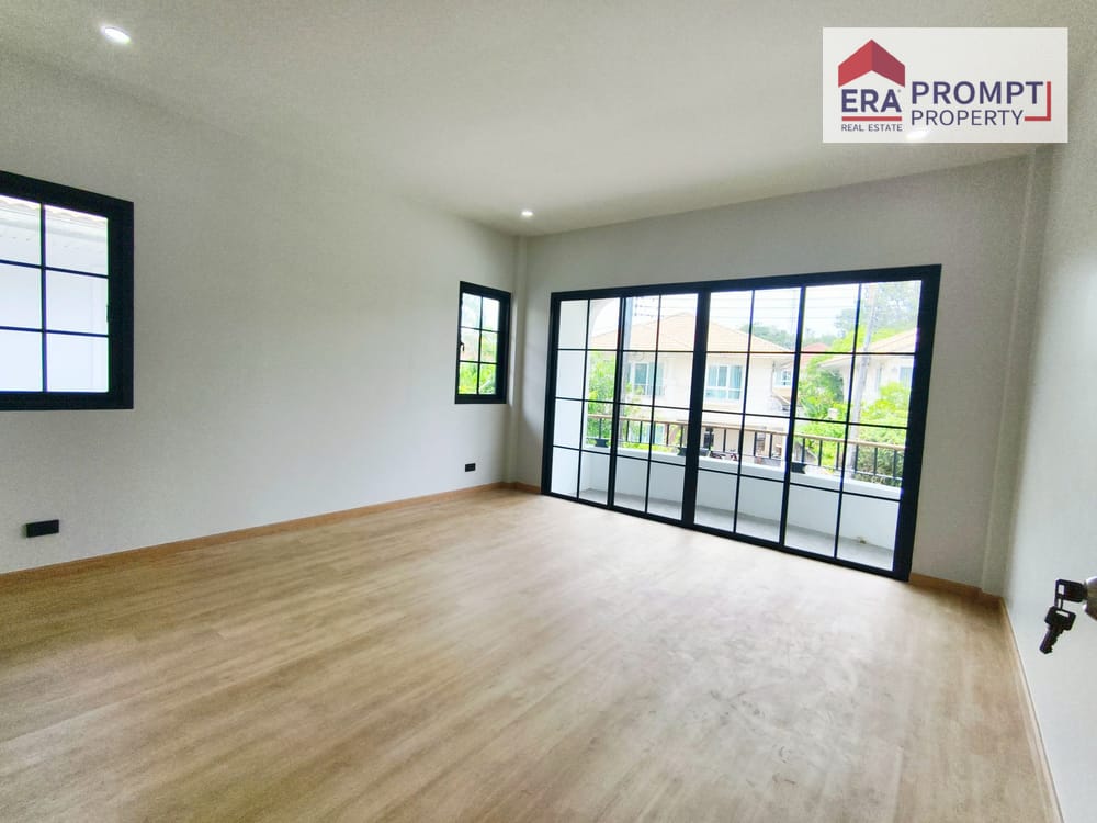 🏡✨ Beautiful Ready-to-Move-In Modern Home! Newly Renovated | Supalai Hill Manik 9