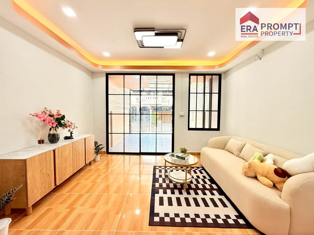 🏡✨ ขายทาวน์เฮ้าส์ หมู่บ้านเสนาวิลล่า 3 ซอย 8 | 3 ห้องนอน เพียง 2.19 ล้านบาท ฟรีค่าโอน! 9