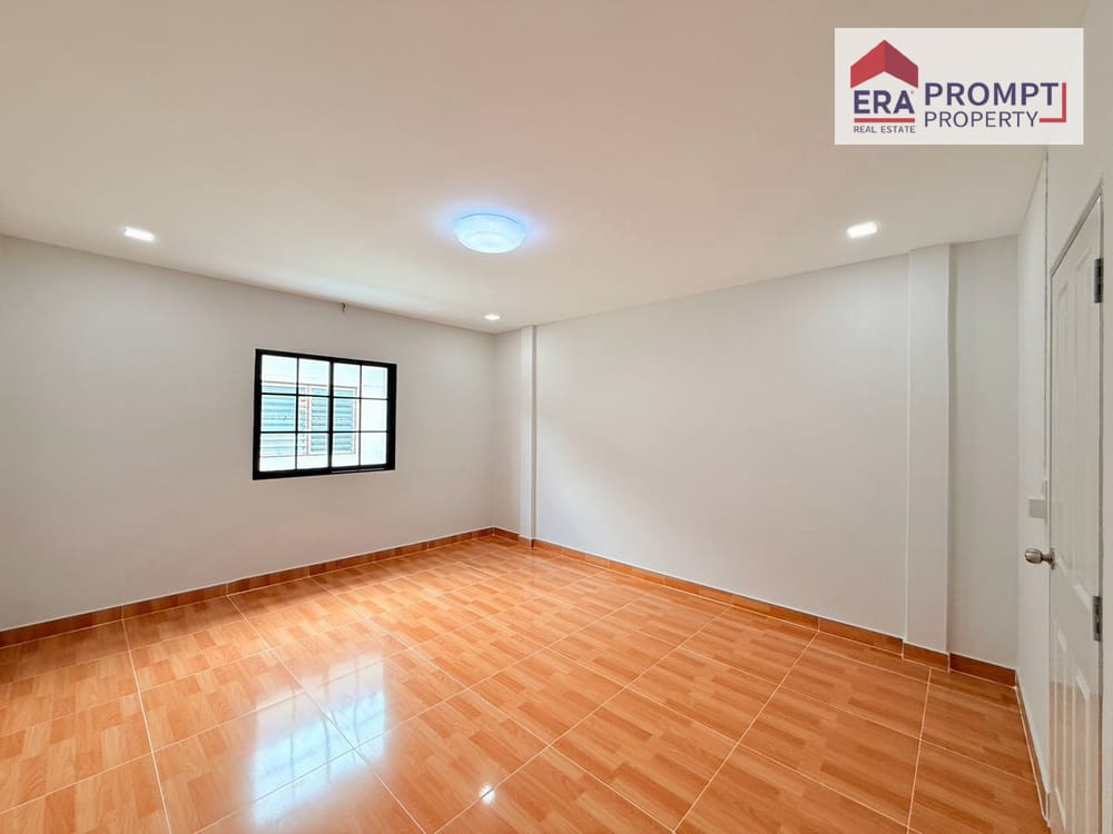🏡✨ ขายทาวน์เฮ้าส์ หมู่บ้านเสนาวิลล่า 3 ซอย 8 | 3 ห้องนอน เพียง 2.19 ล้านบาท ฟรีค่าโอน! 14