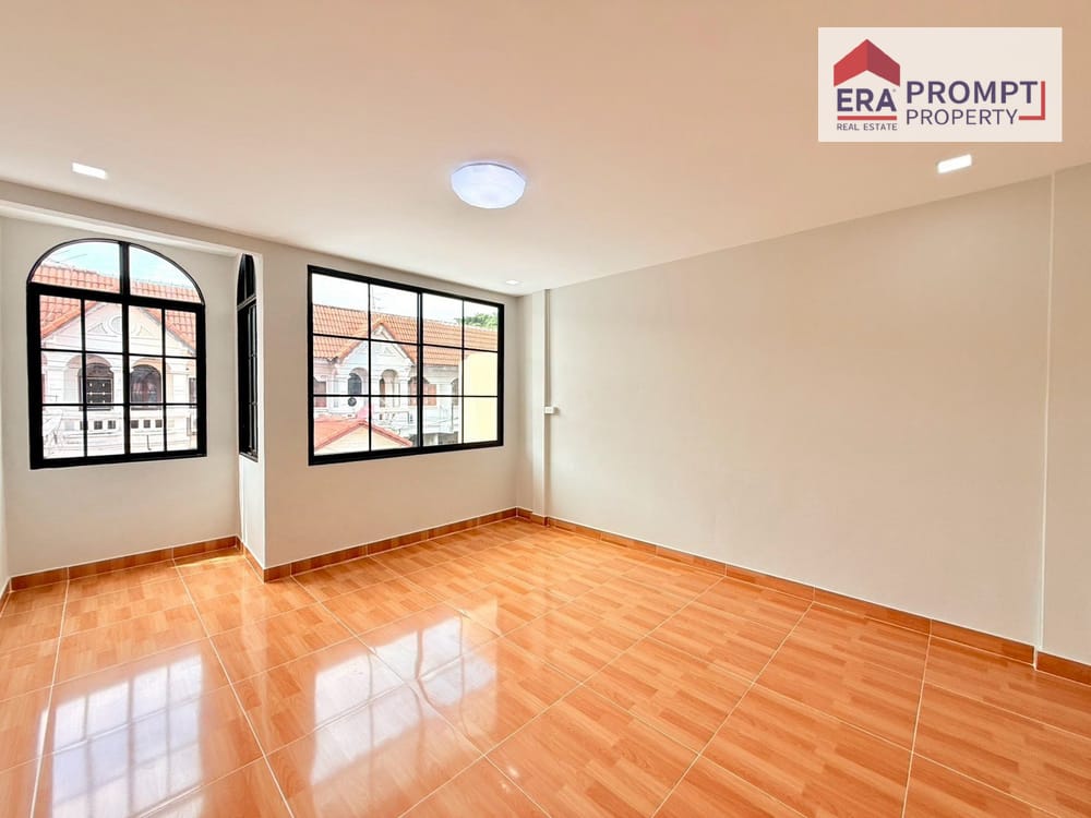 🏡✨ ขายทาวน์เฮ้าส์ หมู่บ้านเสนาวิลล่า 3 ซอย 8 | 3 ห้องนอน เพียง 2.19 ล้านบาท ฟรีค่าโอน! 16