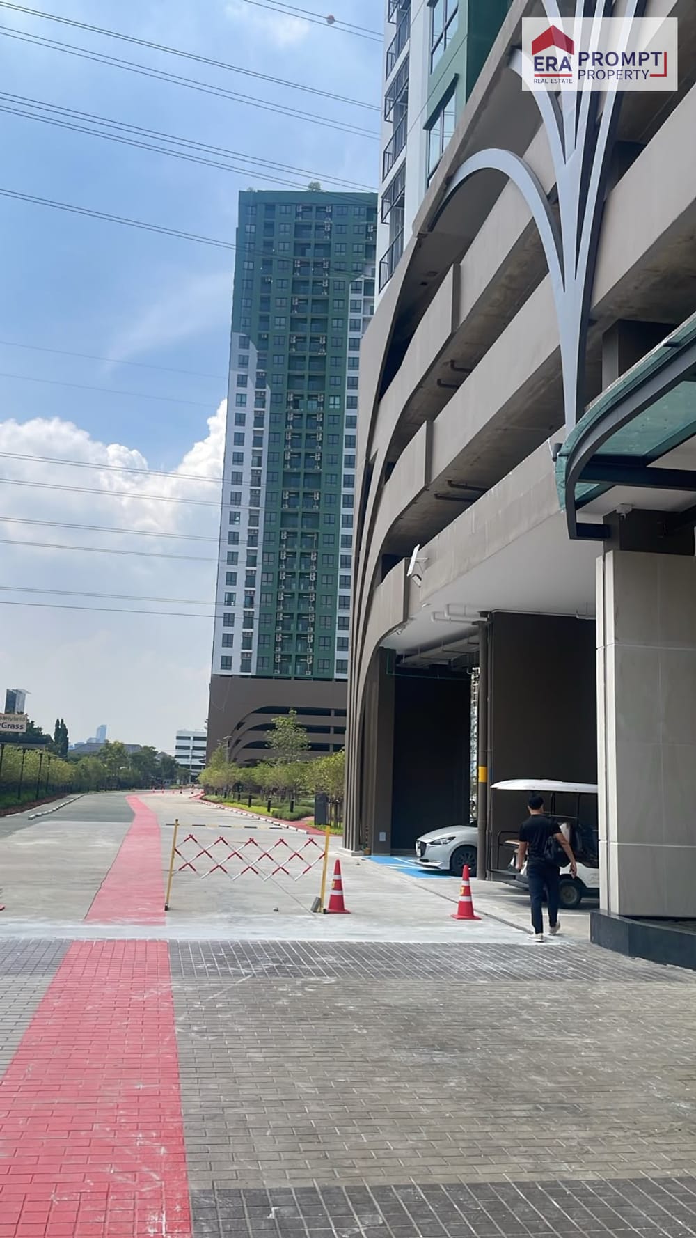  Condo Down Payment for Sale | Supalai Parc Ekkamai–Pattanakarn 2