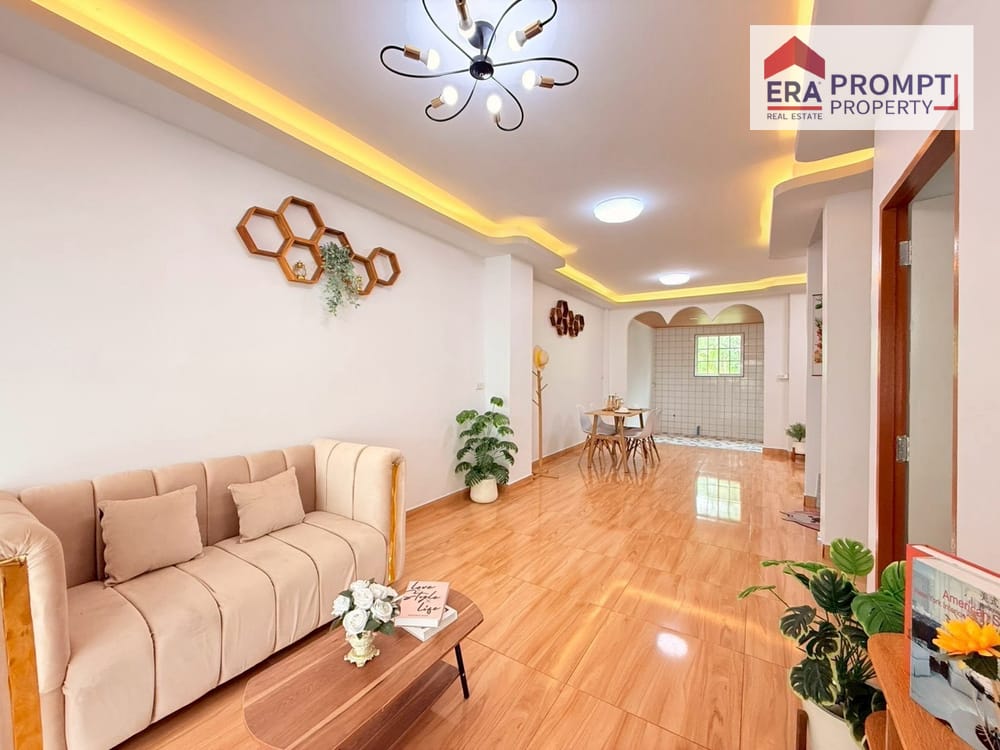 曼谷廊佐Kittichai Villa 11别墅104平米4室2卫出售 6