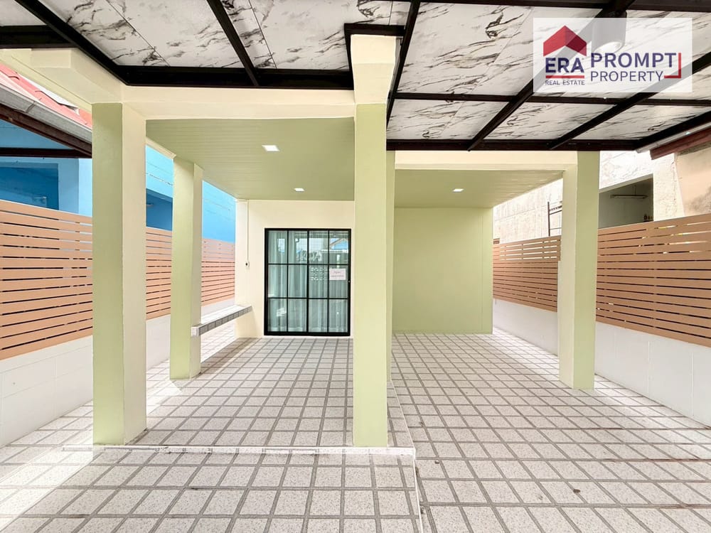 Urgent Sale! 2-Story Townhouse in Nong Chok, 4 Bedrooms, THB 2.35M, Transfer Fee Included, Move-In Ready 5