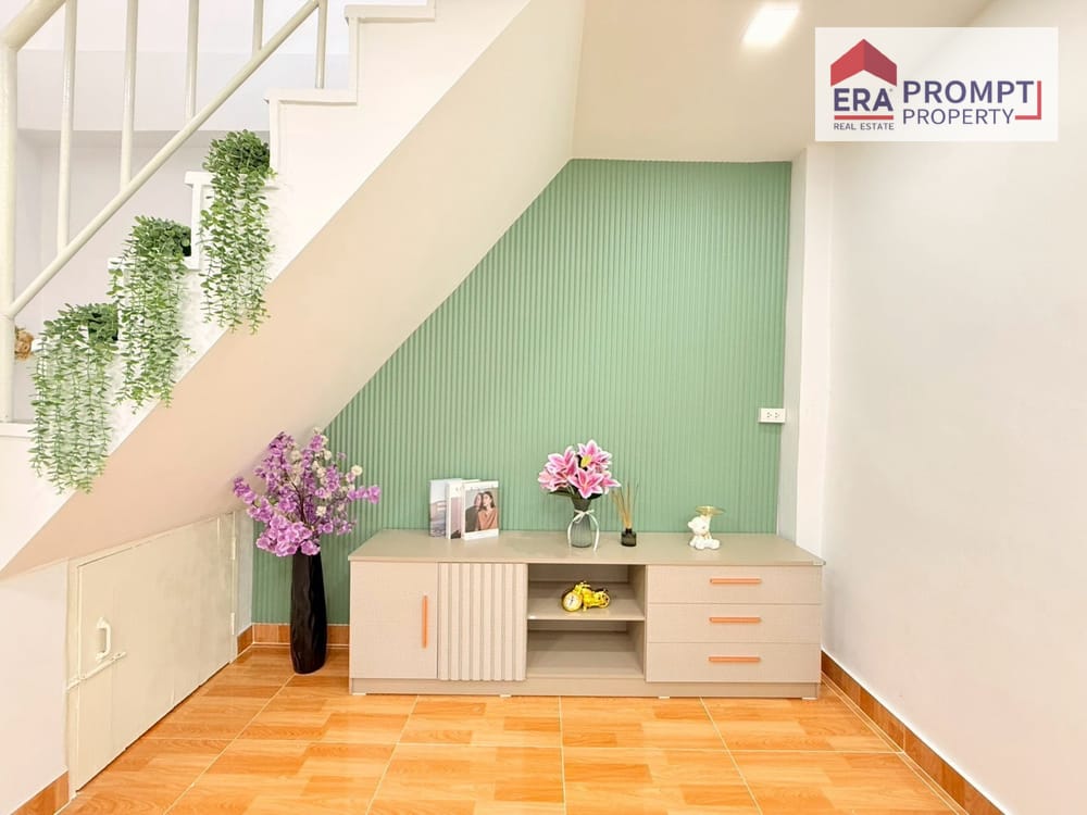 Urgent Sale! 2-Story Townhouse in Nong Chok, 4 Bedrooms, THB 2.35M, Transfer Fee Included, Move-In Ready 8