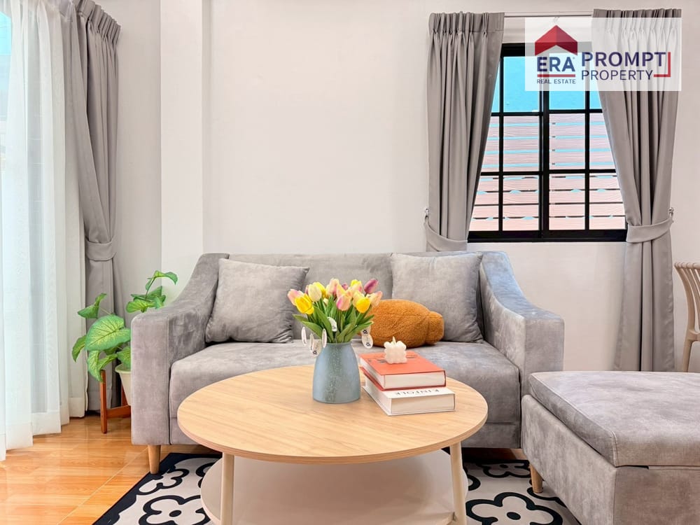 Urgent Sale! 2-Story Townhouse in Nong Chok, 4 Bedrooms, THB 2.35M, Transfer Fee Included, Move-In Ready 9