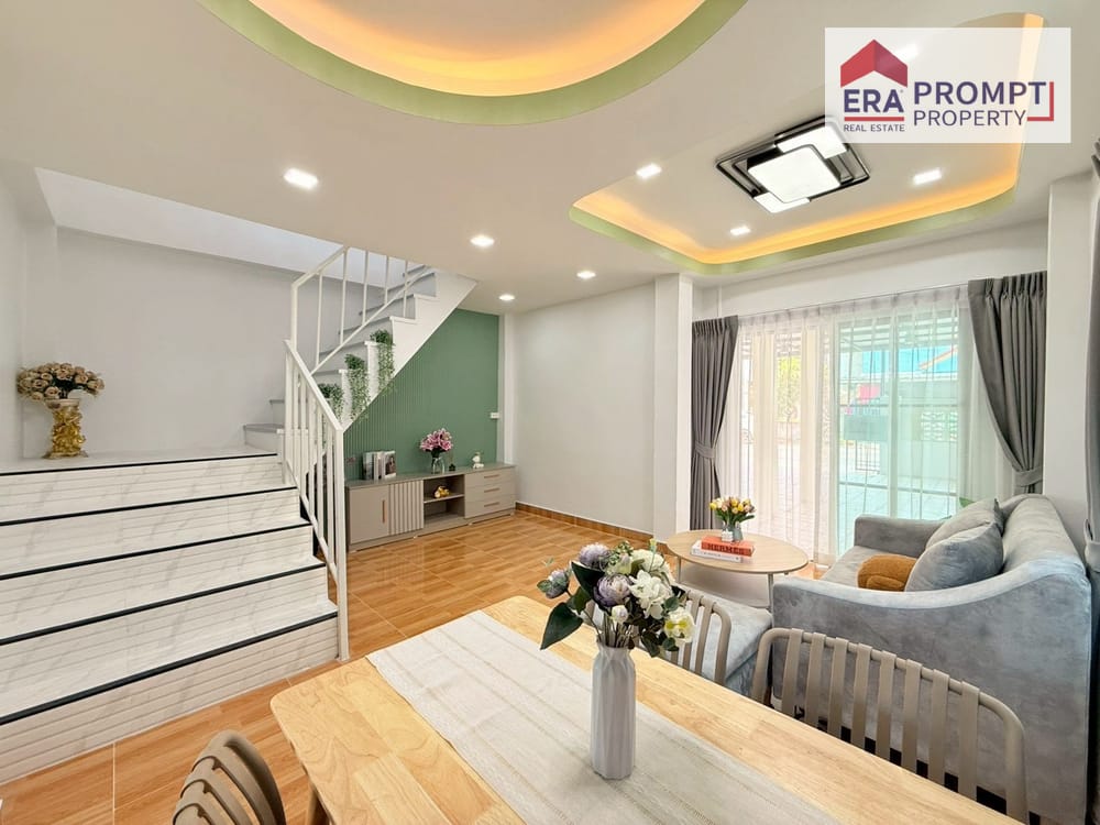 Urgent Sale! 2-Story Townhouse in Nong Chok, 4 Bedrooms, THB 2.35M, Transfer Fee Included, Move-In Ready 12
