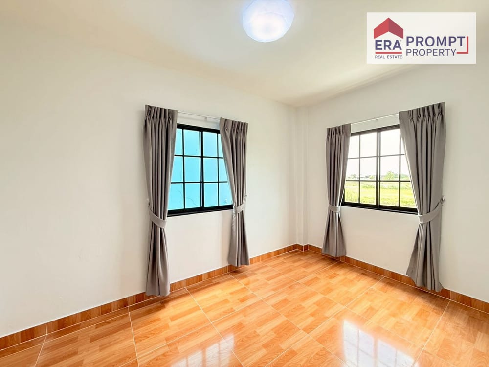 Urgent Sale! 2-Story Townhouse in Nong Chok, 4 Bedrooms, THB 2.35M, Transfer Fee Included, Move-In Ready 14