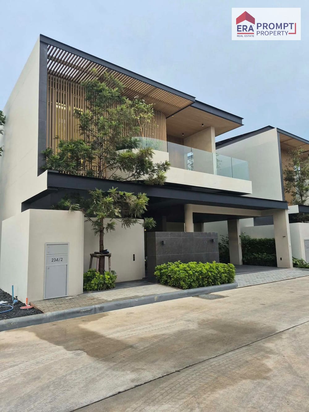 Продаю 4-к. виллу, 300м², 2/2 эт. ЖК ParQ Villa Phuket 2
