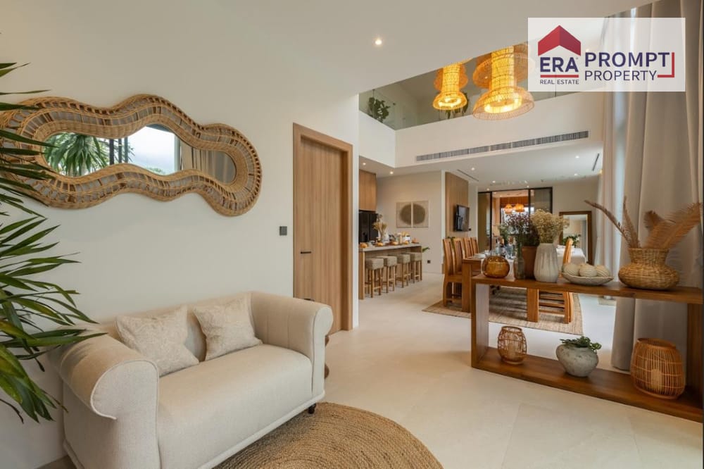Mouana Grande Chalong Bay Experience unparalleled luxury with a 2-story pool villa overlooking Chalong Bay 4