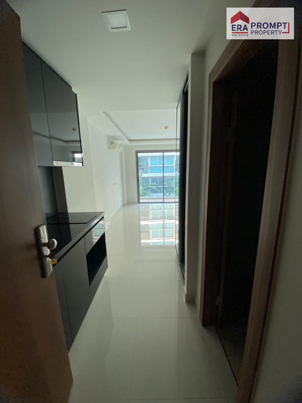 芭提雅旺阿玛特海滩Club Royal Condominium公寓25.94平米1室1卫出售 2