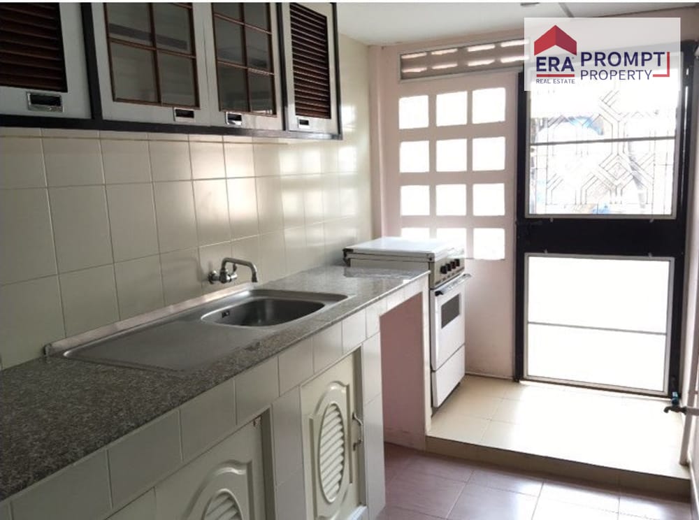 House for Sale Prime Location, Soi Ngamwongwan 23 11