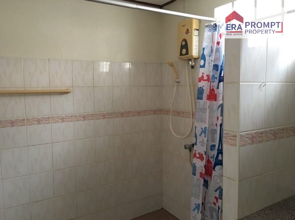 House for Sale Prime Location, Soi Ngamwongwan 23 9
