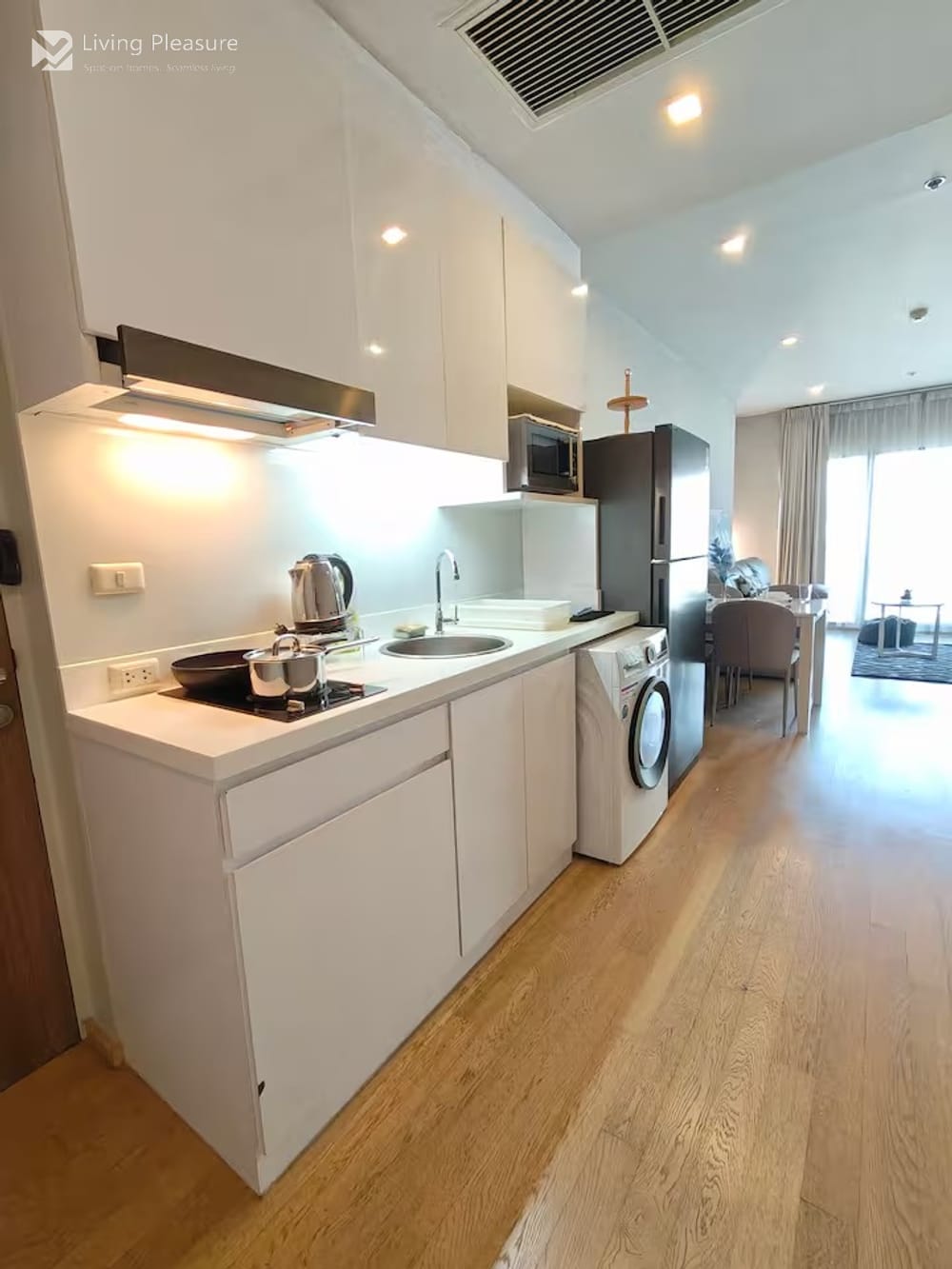Noble Refine Phrom Phong | Spacious 2BR | Walk to BTS 10