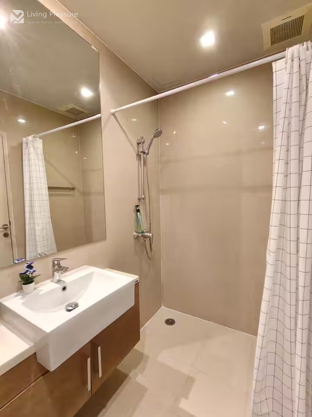 Noble Refine Phrom Phong | Spacious 2BR | Walk to BTS 30