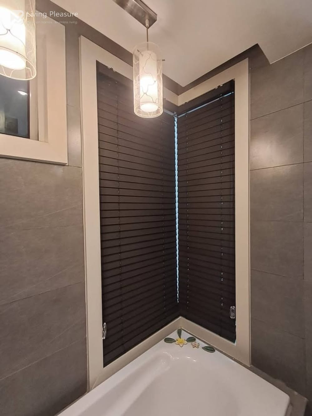 1 Bedroom Condo for Rent I Manhattan Chidlom - Pet Friendly and Close to ARL Ratchaprarop 7