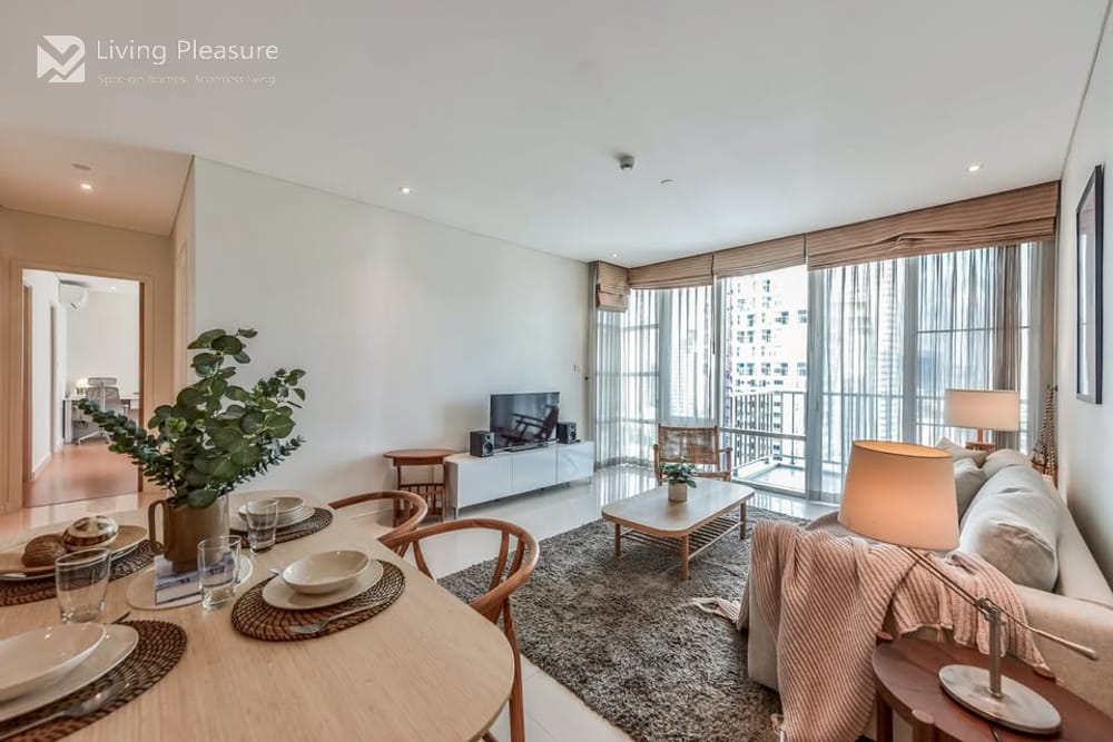 2-Bedroom Pet-Friendly Condo for Rent I Fullerton Sukhumvit I Near BTS Ekkamai 7