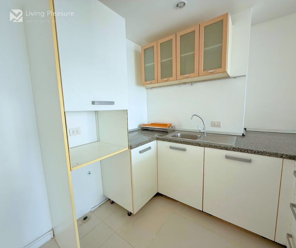 ขายและเช่า 2 ห้องนอน คอนโด ใน ฟูลเลอร์ตัน สุขุมวิท (Fullerton Sukhumvit) 9