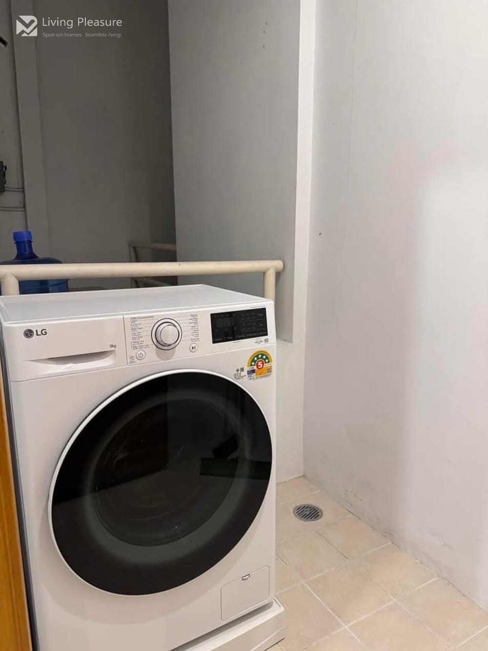 2 Bedrooms for Rent I The Empire Place Sathorn - Narathiwas I BTS Chongnonsi 12