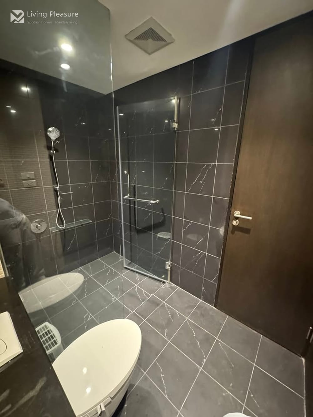 Modern 2-Bedroom Condo for Sale and Rent I Siamese Gioia 17