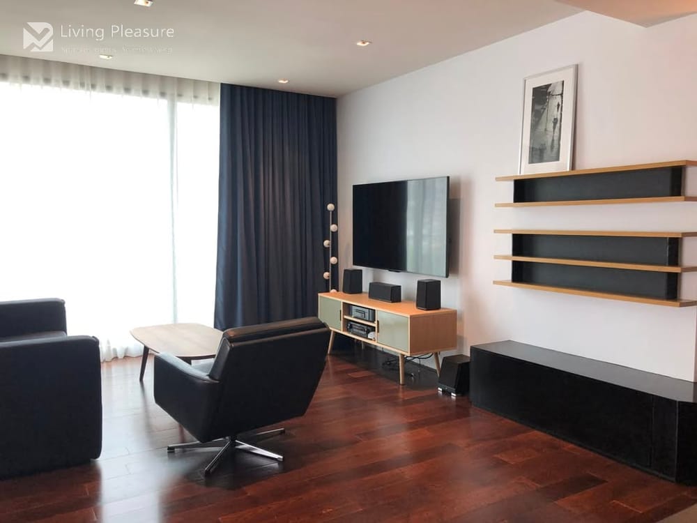 1 Bedroom Condo for Rent I Noble Ambience Sarasin I BTS Ratchadamri 2