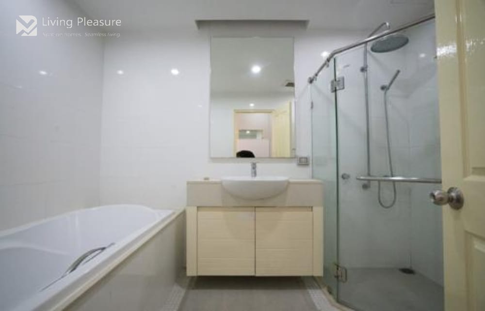 2 Bedroom Condo for Rent I Siri Residence I BTS Phrom Phong 12