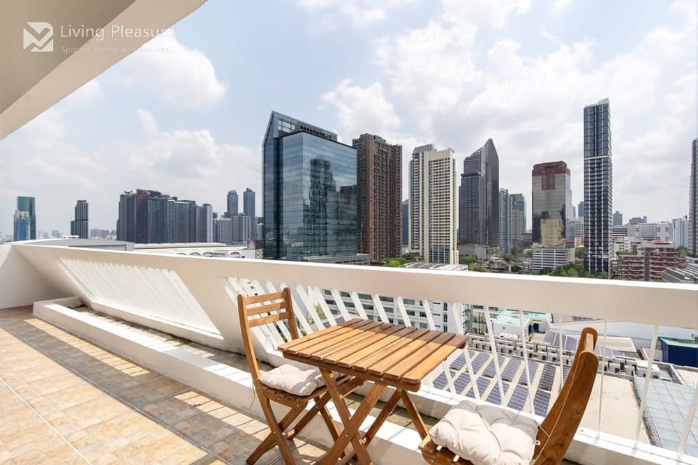 3-Bedroom Condo for Rent I Ruamjai Heights I MRT Phetchaburi 13