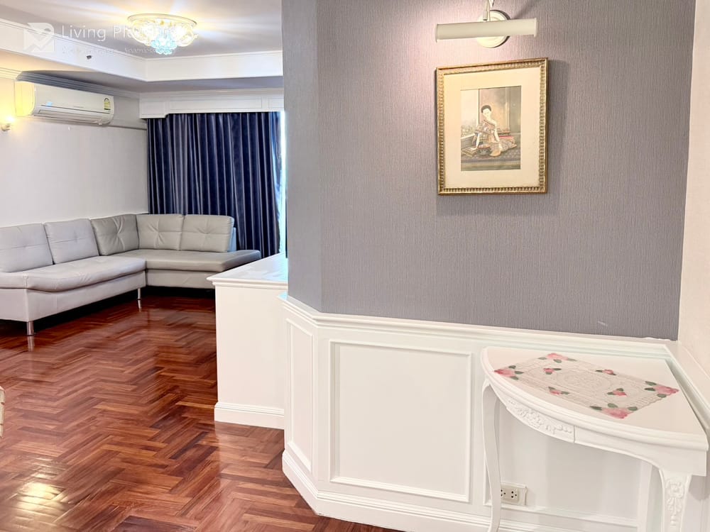 2-Bedroom Condo for Rent I Las Colinas I MRT Sukhumvit  4