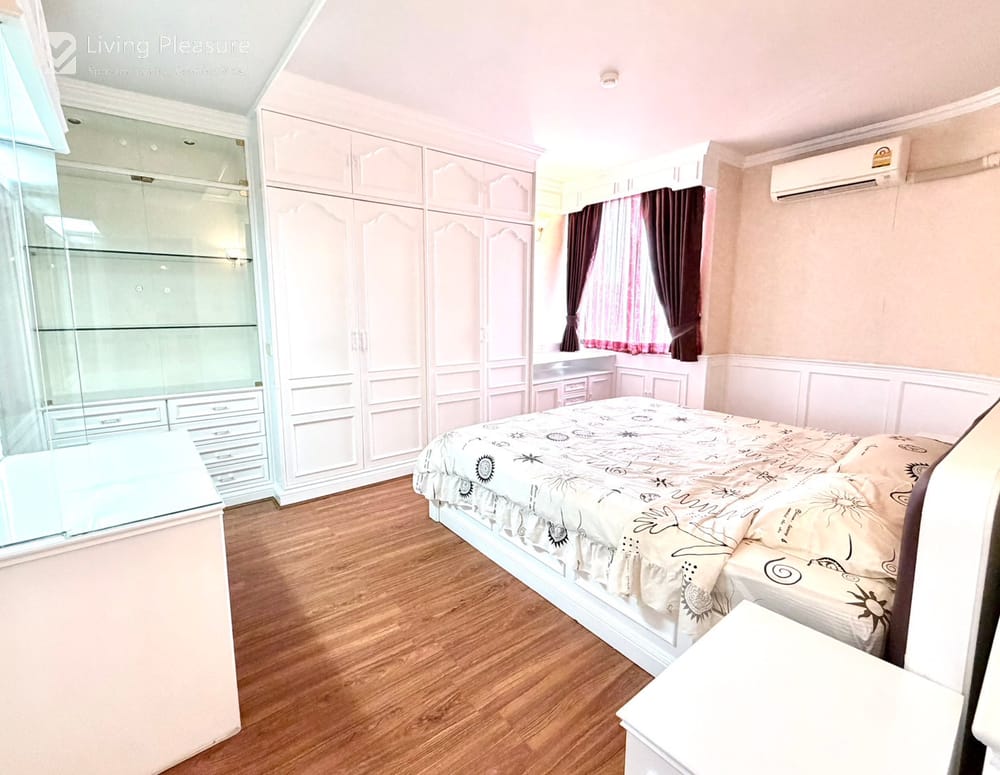 2-Bedroom Condo for Rent I Las Colinas I MRT Sukhumvit  5