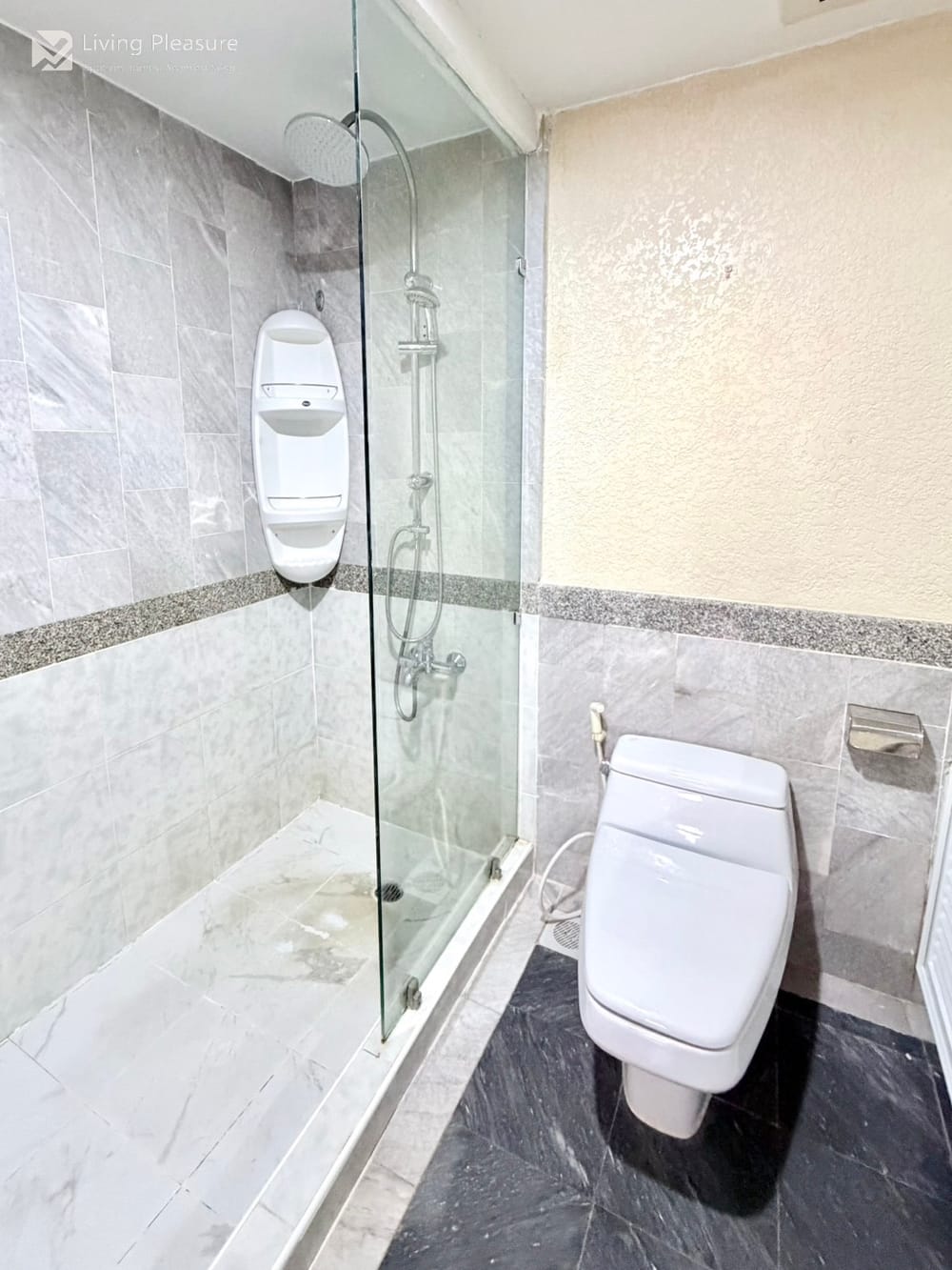 2-Bedroom Condo for Rent I Las Colinas I MRT Sukhumvit  6