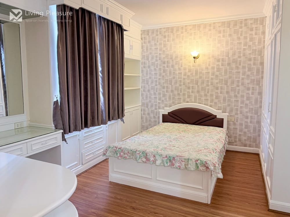 2-Bedroom Condo for Rent I Las Colinas I MRT Sukhumvit  9