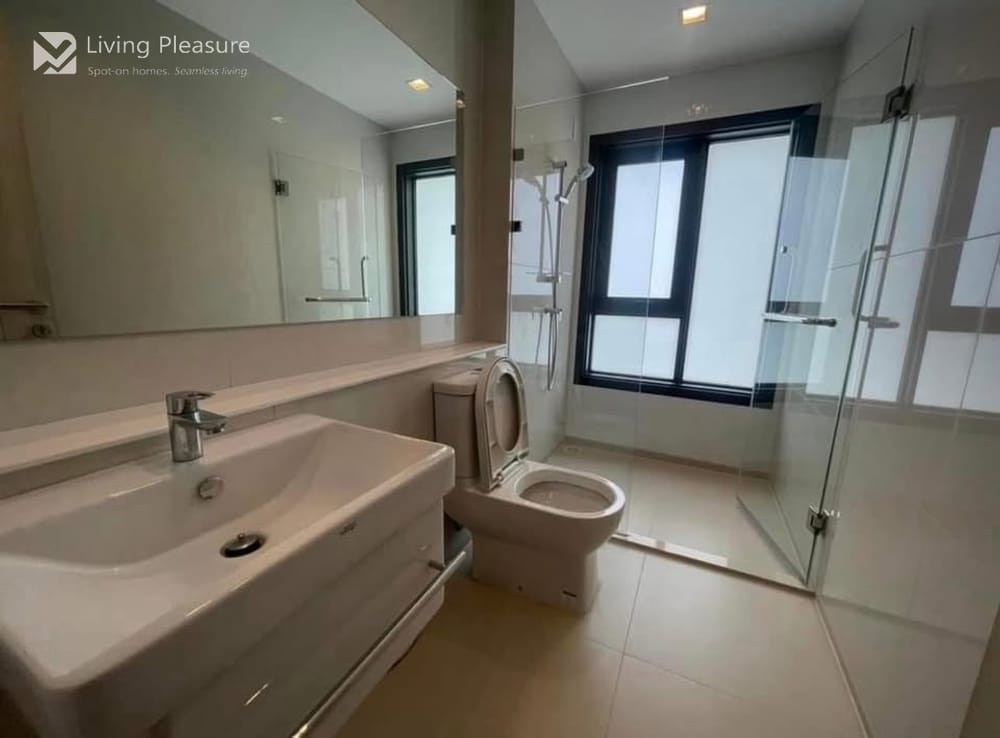 Modern 2-Bedroom Condo for Sale and Rent I Life One Wireless I BTS Phloen Chit 13