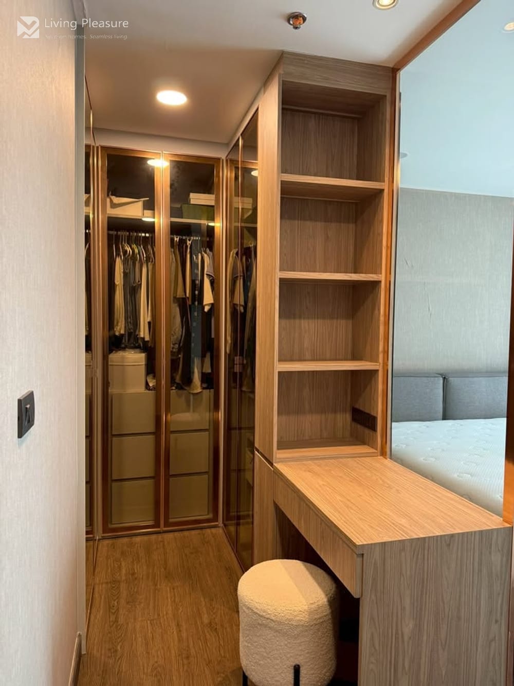 ให้เช่า 1 ห้องนอน คอนโด ใน  (The Rajdamri Serviced Residence ) 3