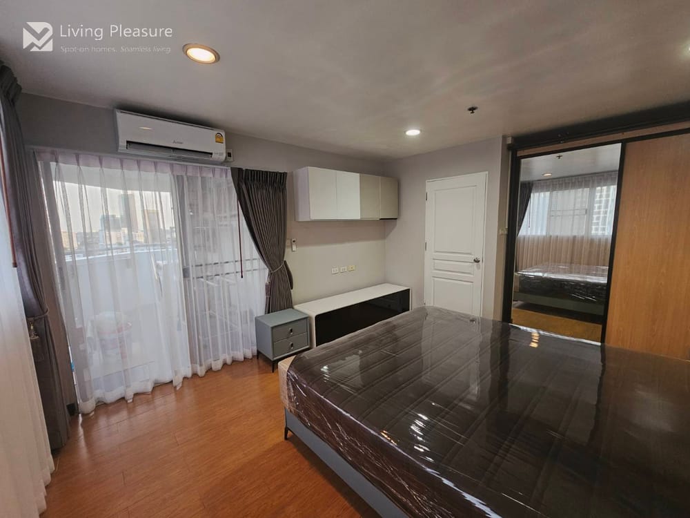 Spacious 2-Bedroom Corner Unit for Rent I The Waterford Diamond Sukhumvit Soi 30/1 3