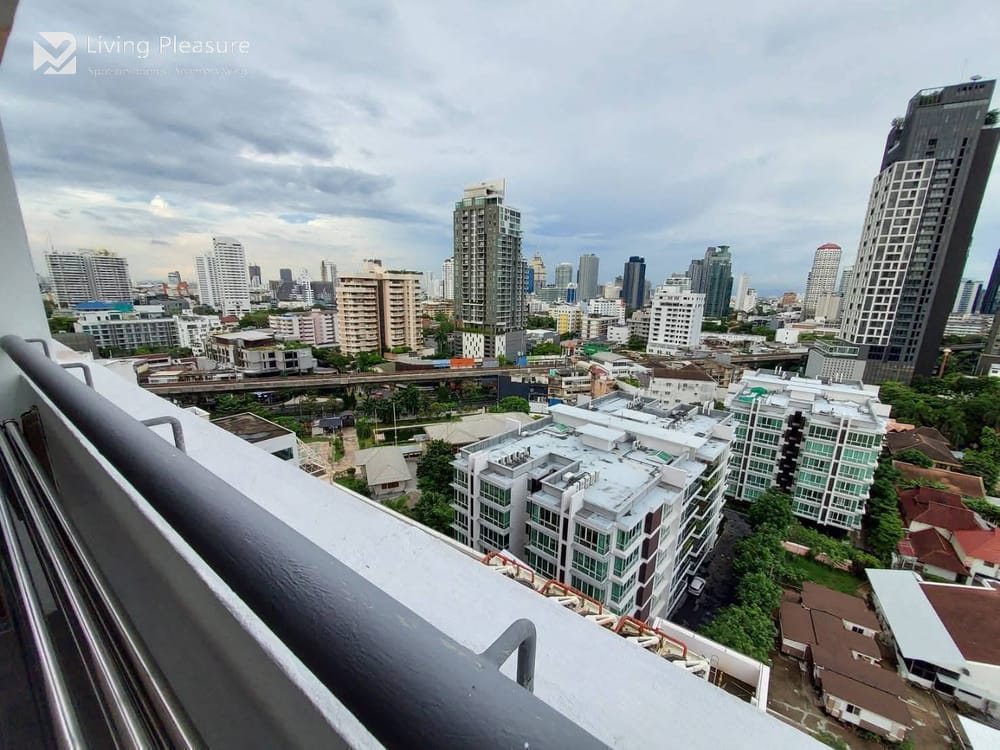 Spacious 2-Bedroom Corner Unit for Rent I The Waterford Diamond Sukhumvit Soi 30/1 11