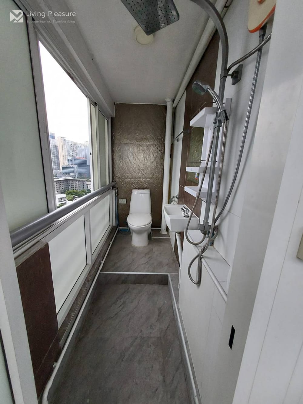 Spacious 2-Bedroom Corner Unit for Rent I The Waterford Diamond Sukhumvit Soi 30/1 7