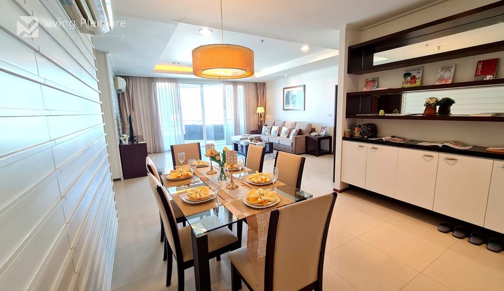 Luxury 3-Bedroom Apartment for Rent | 289 sqm | High Floor 2