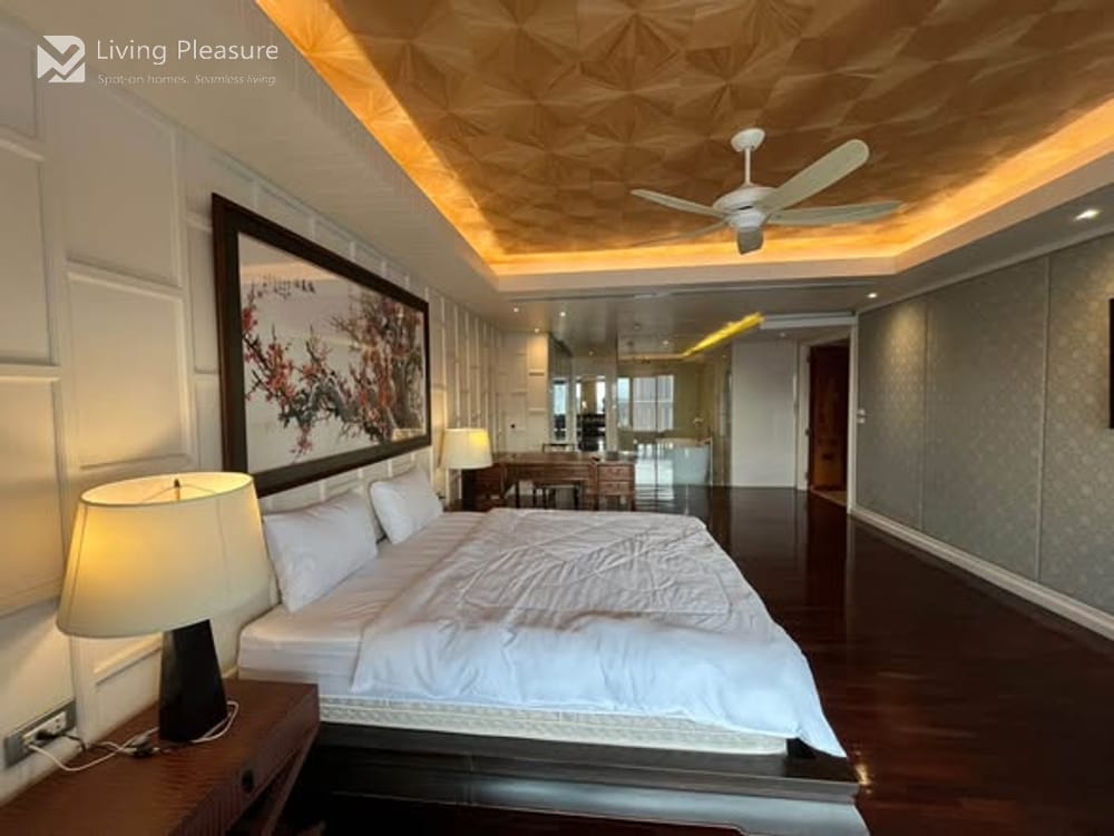 ให้เช่า 2 ห้องนอน คอนโด ใน ณุศา สเตท ทาวเวอร์ (State Tower) 2