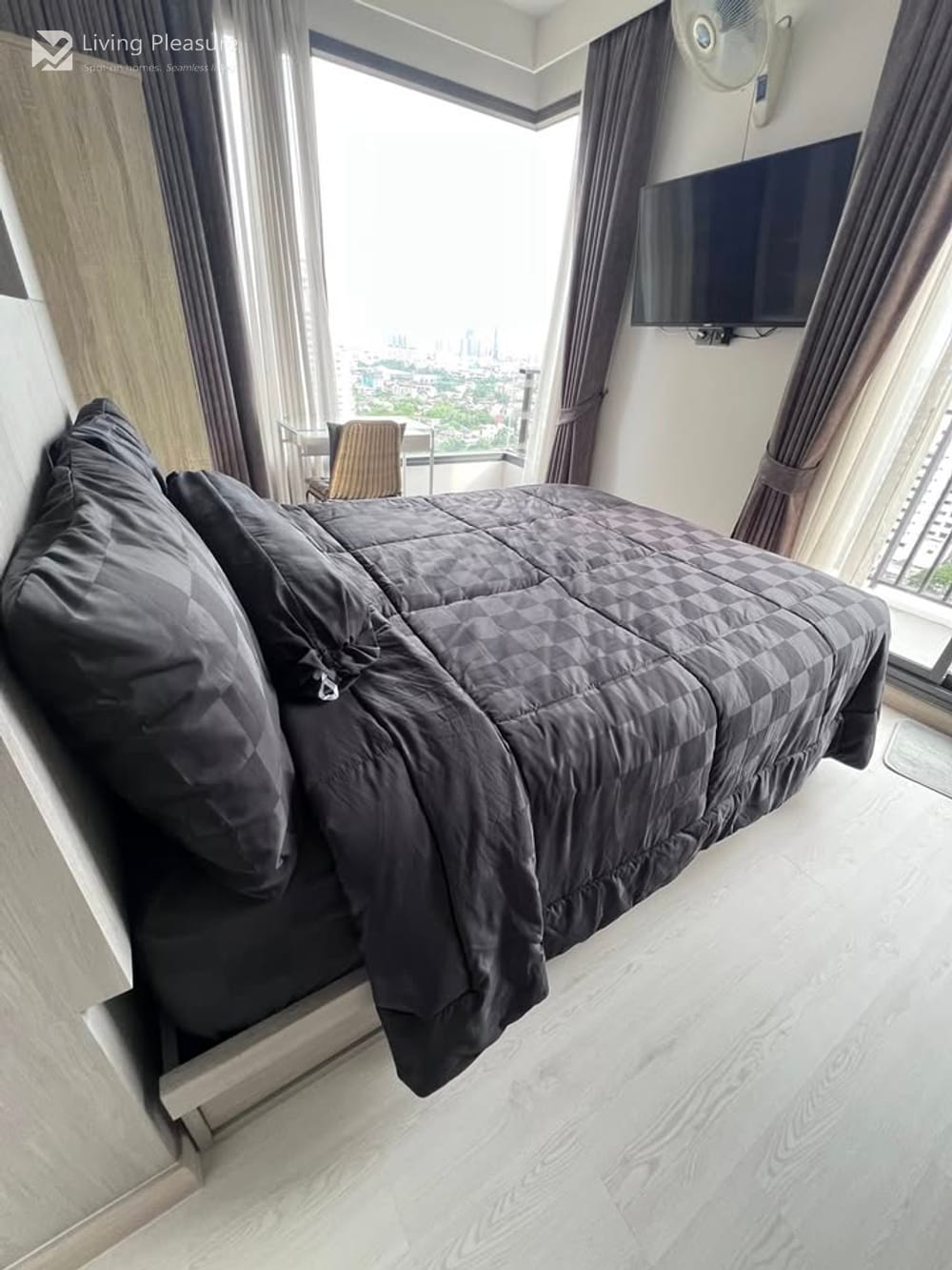 Pet-Friendly 2-Bedroom Condo for Sale and Rent I M Thonglor 10 2